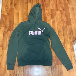 NWOT PUMA | Classic Women’s Logo Hoodie